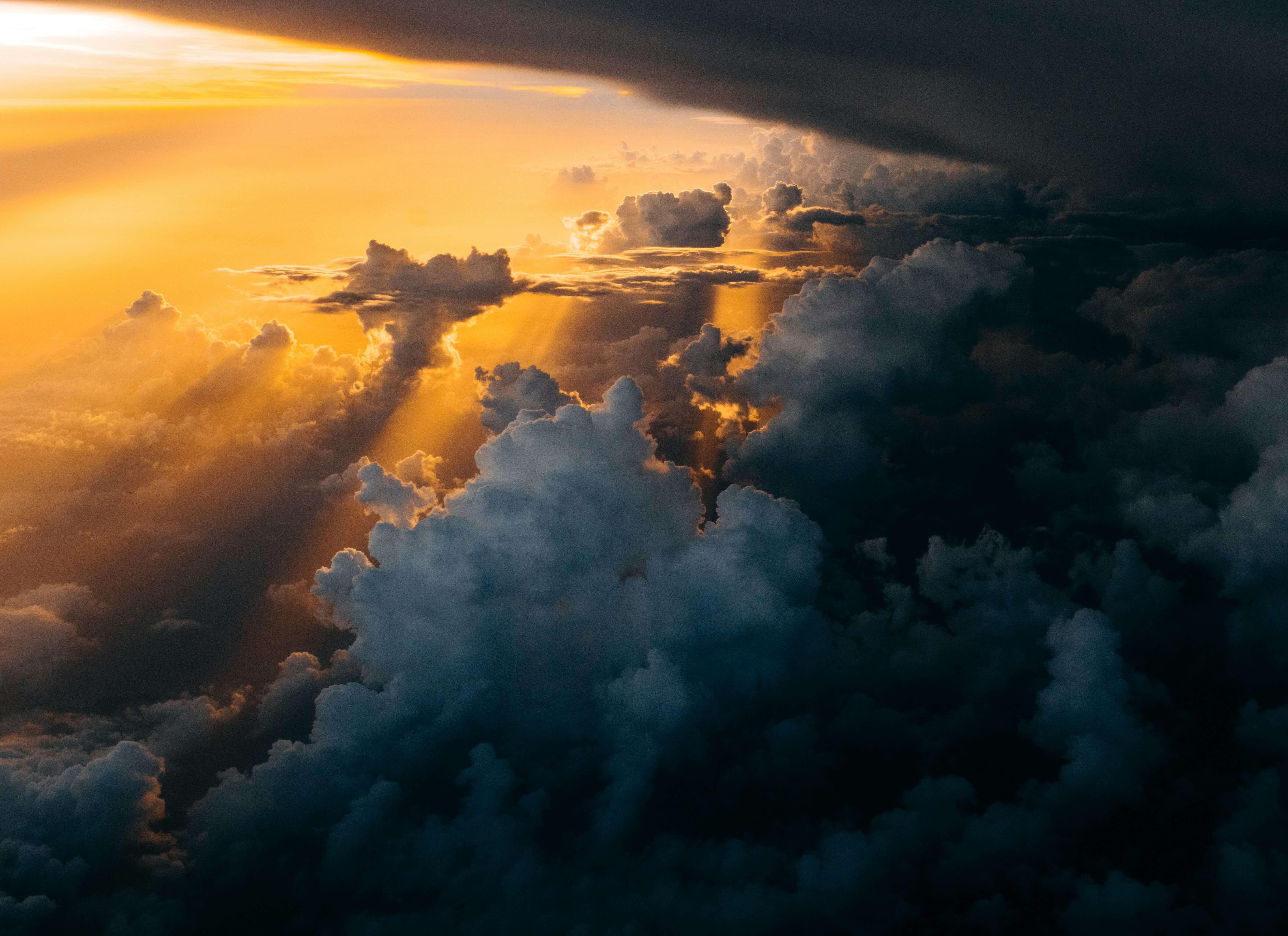 plane passed through a thunderstorm